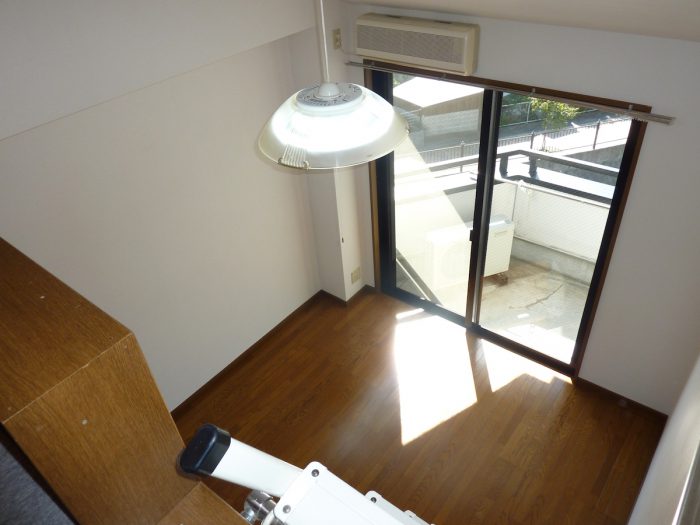 天井が高く開放感あります♪